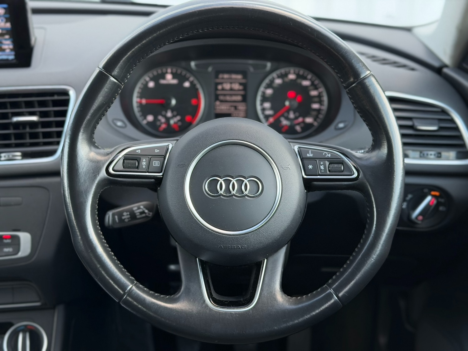 Used Audi Q3 2016 for sale - 76918912: Photo 33