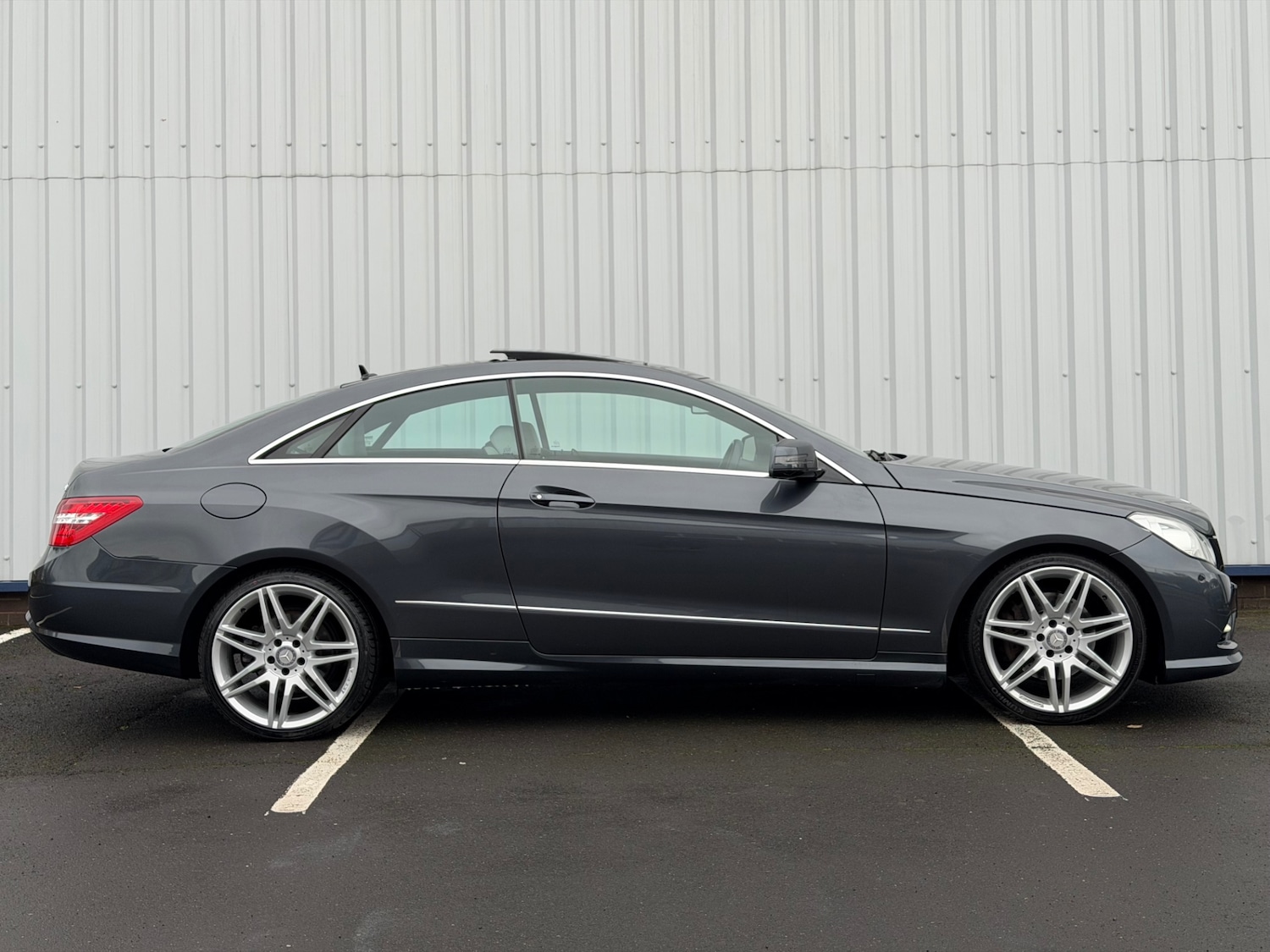 Used Mercedes-Benz E Class 2013 for sale - 76663710: Photo 15