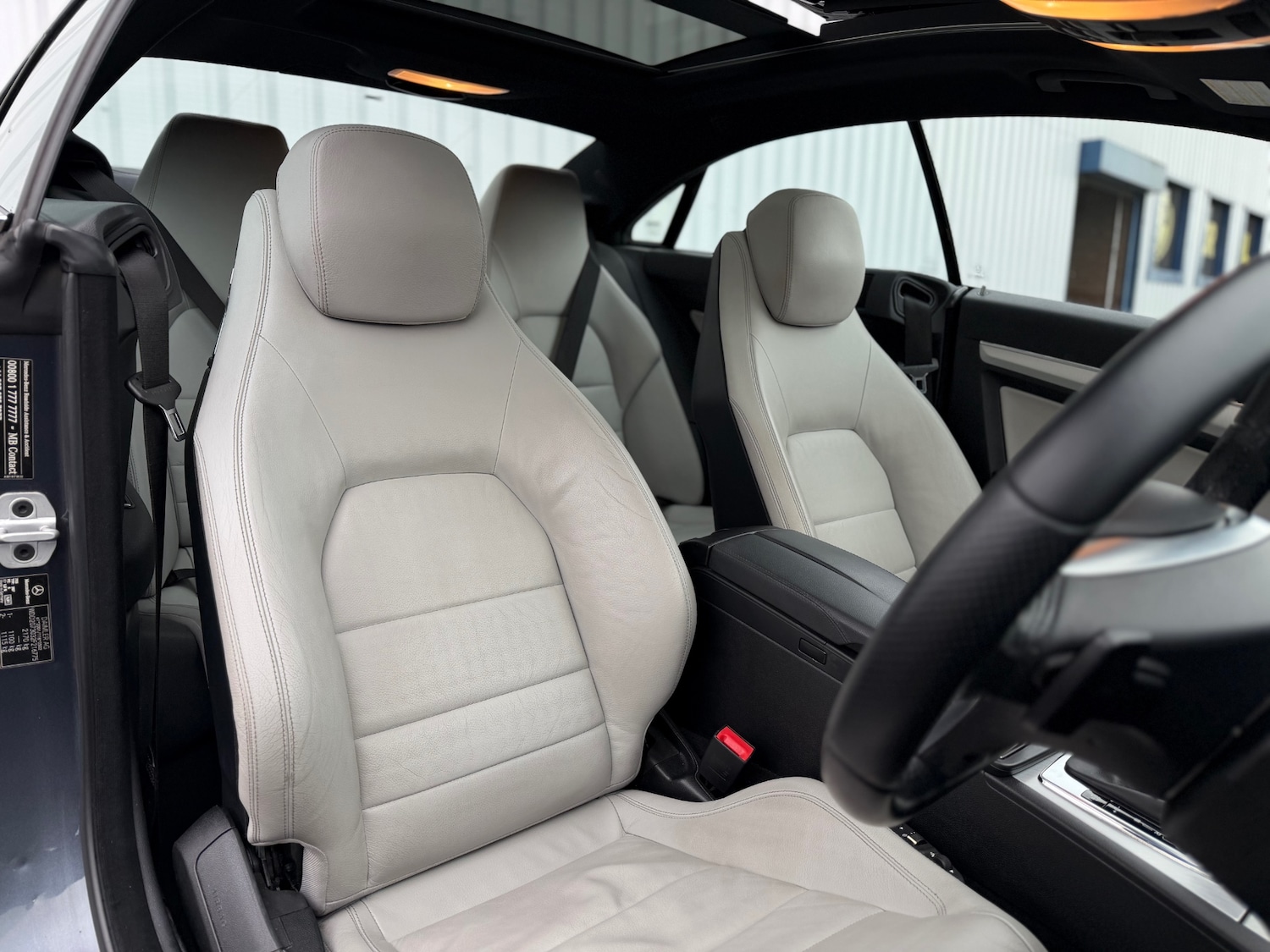 Used Mercedes-Benz E Class 2013 for sale - 76663710: Photo 21