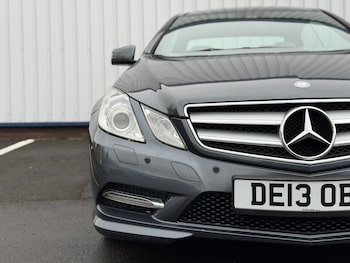 Used Mercedes-Benz E Class 2013 for sale - 76663710: Photo