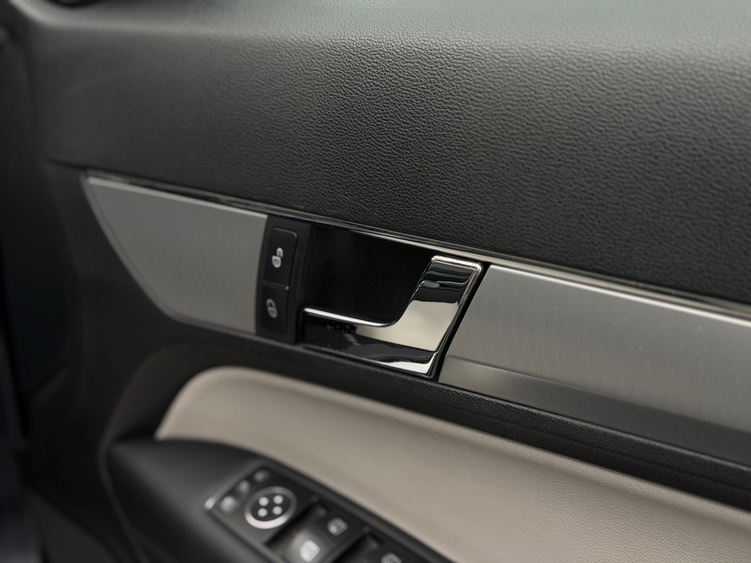 Used Mercedes-Benz E Class 2013 for sale - 76663710: Photo 30