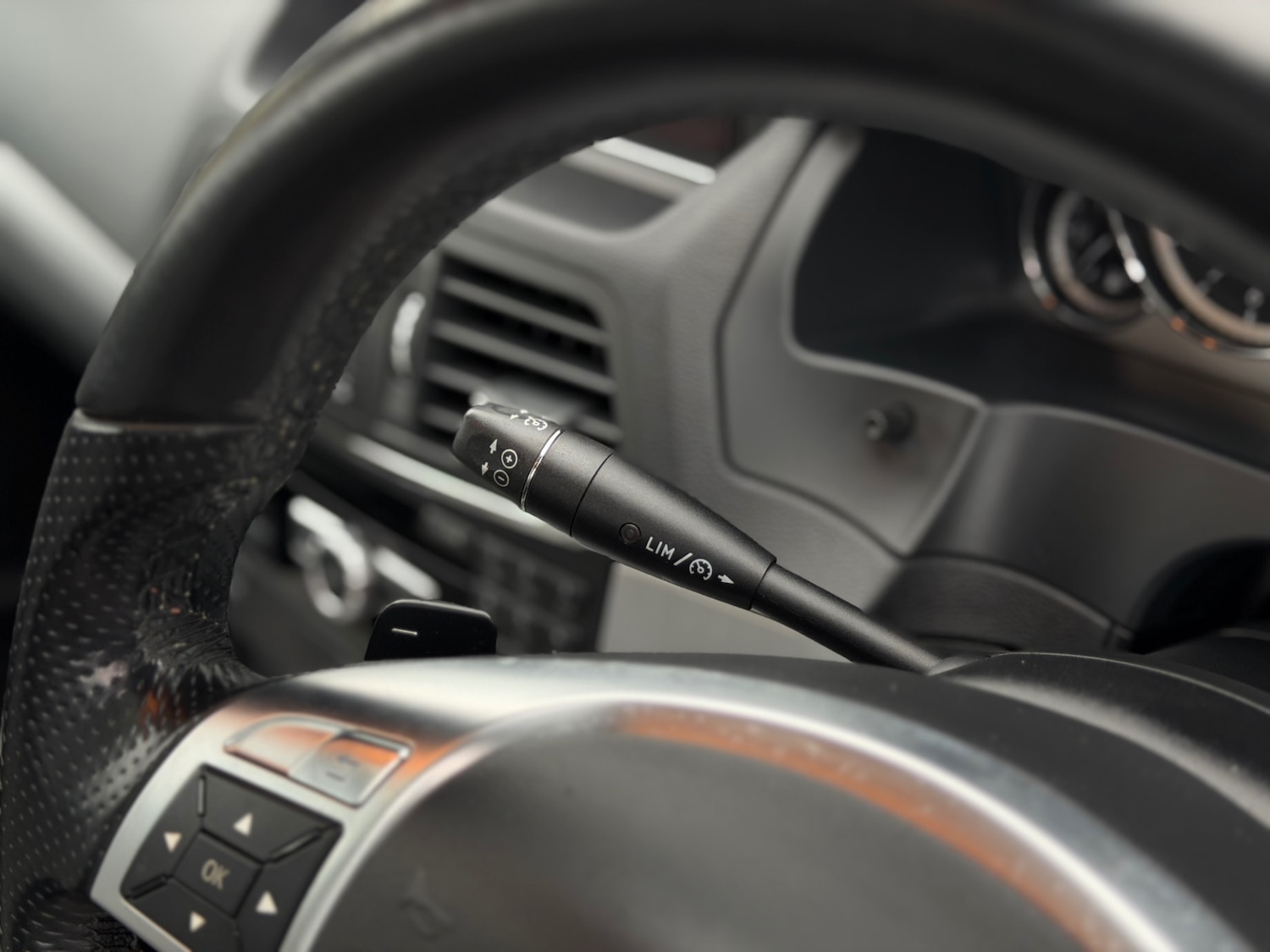 Used Mercedes-Benz E Class 2013 for sale - 76663710: Photo 37