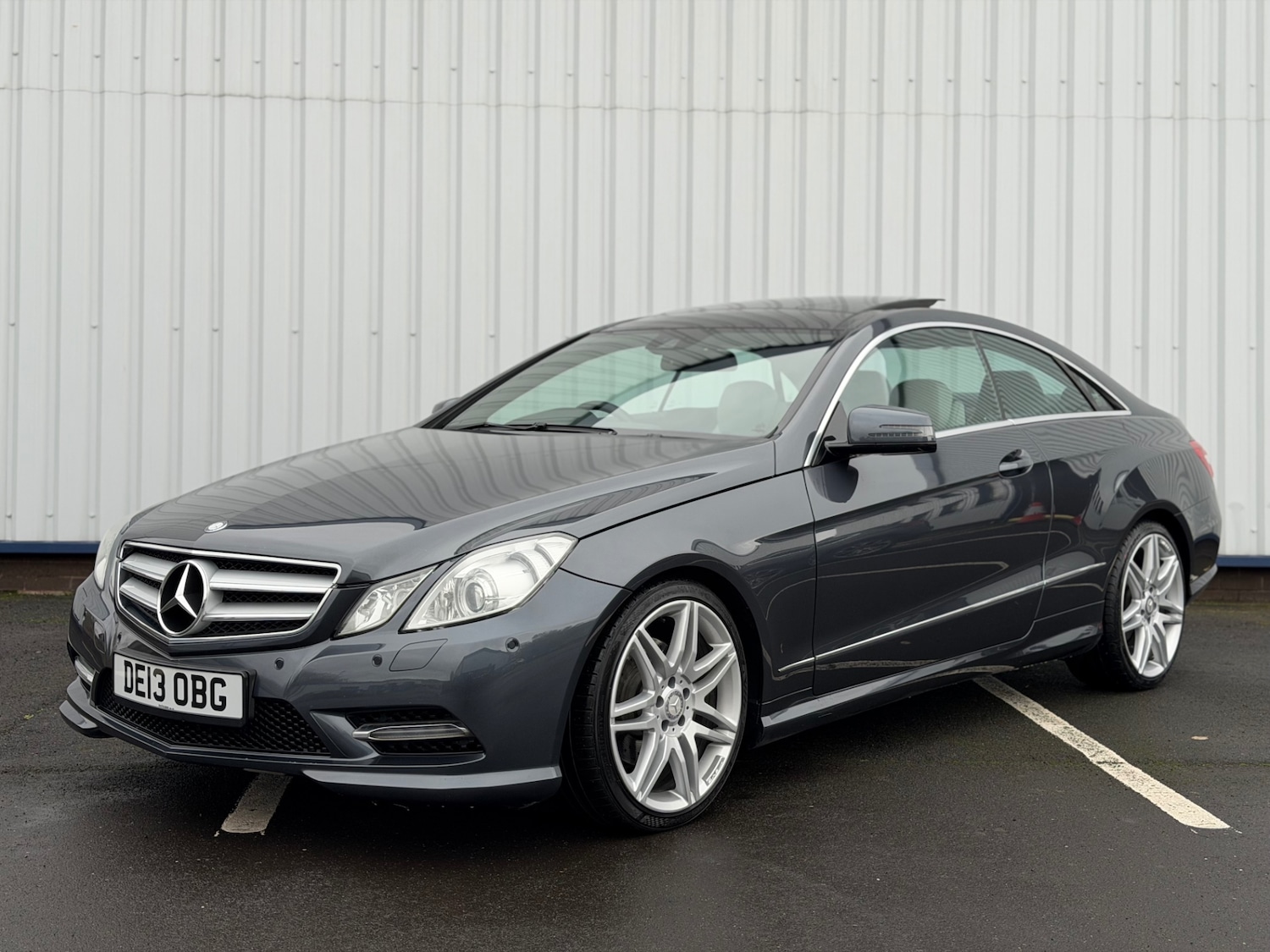 Used Mercedes-Benz E Class 2013 for sale - 76663710: Photo 5