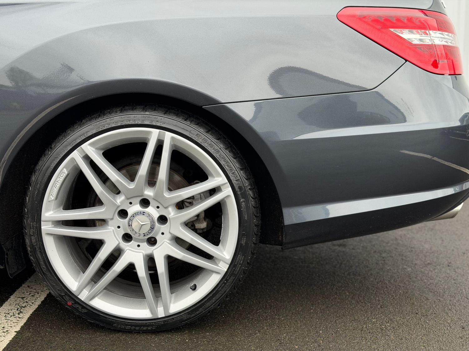 Used Mercedes-Benz E Class 2013 for sale - 76663710: Photo 8