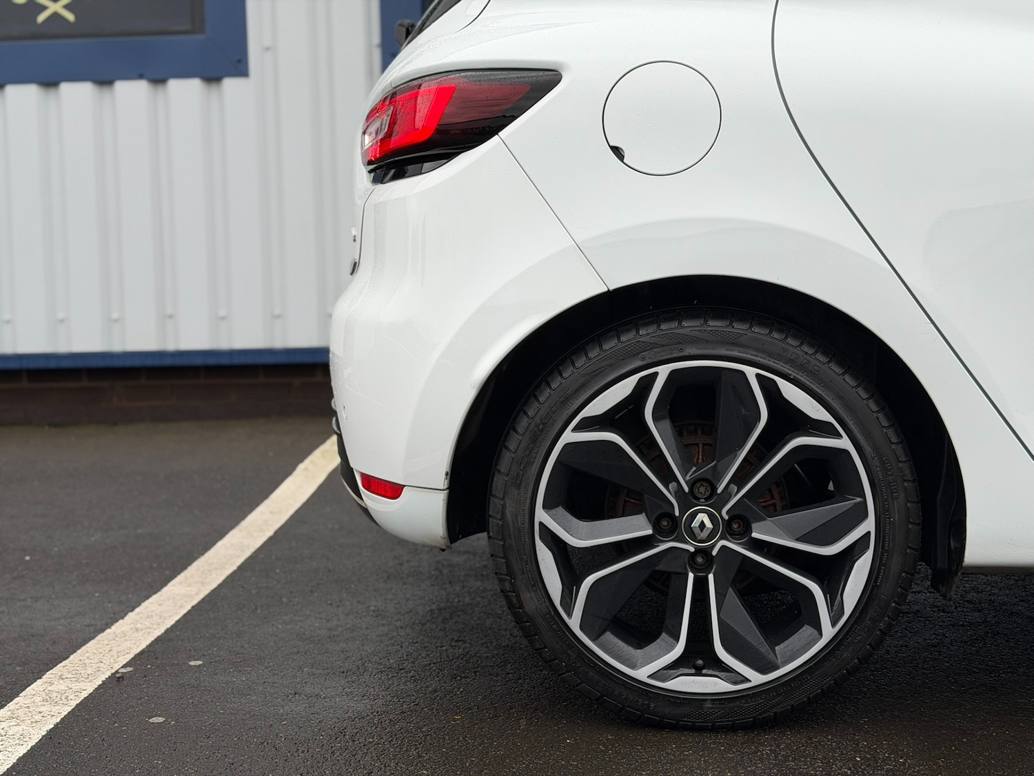 Used Renault Clio 2016 for sale - 76919247: Photo 14