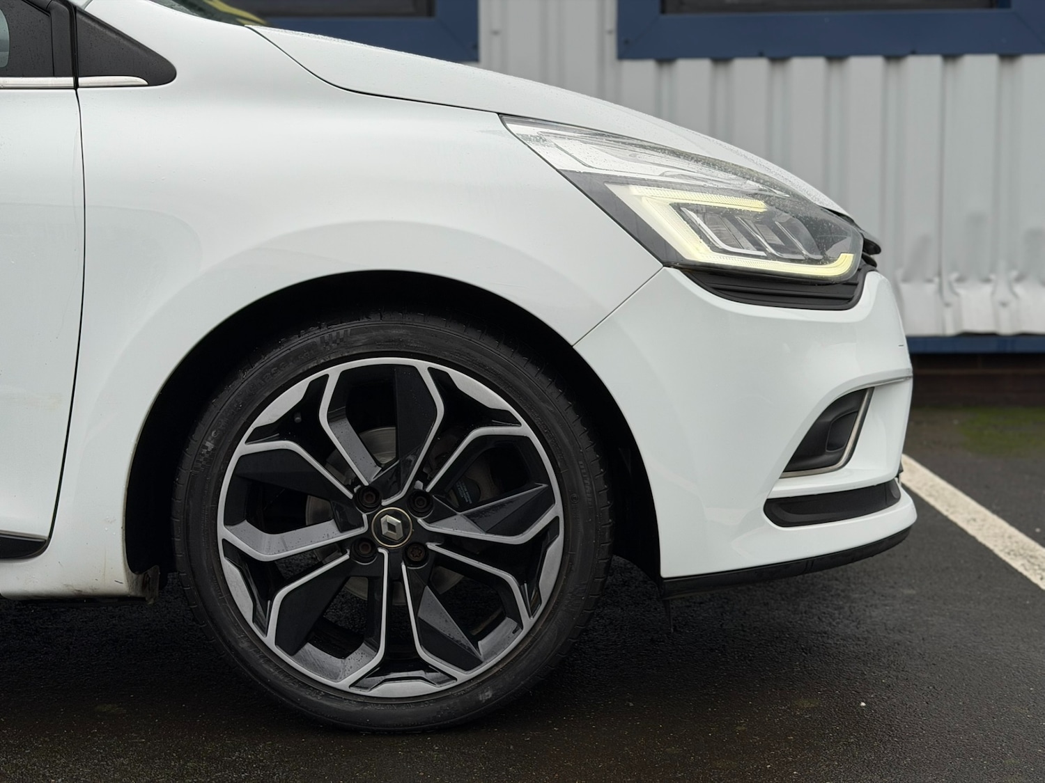 Used Renault Clio 2016 for sale - 76919247: Photo 16