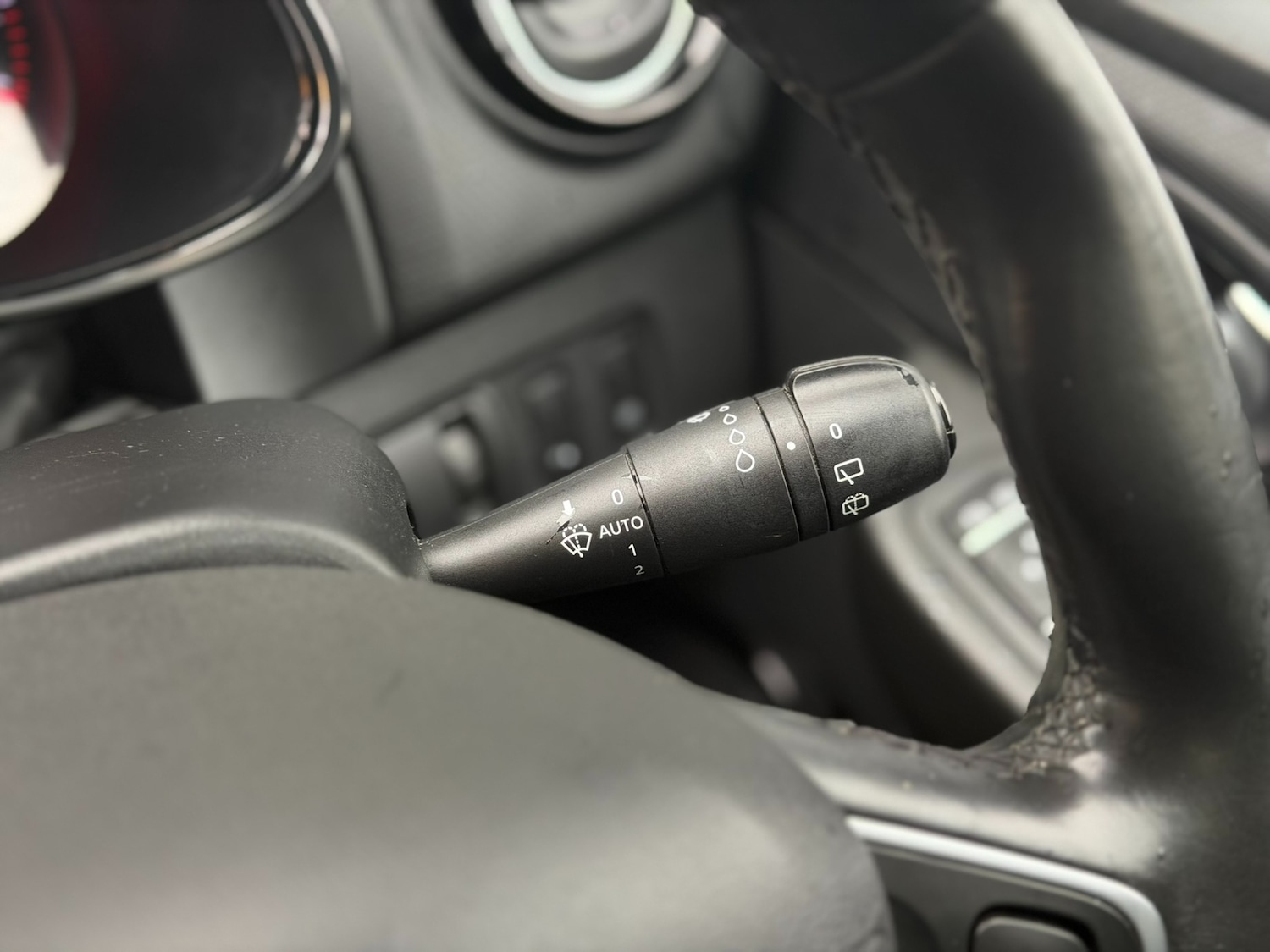 Used Renault Clio 2016 for sale - 76919247: Photo 38