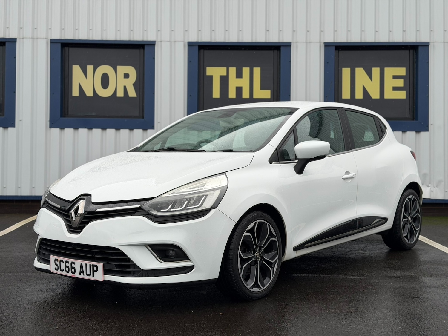 Used Renault Clio 2016 for sale - 76919247: Photo 5
