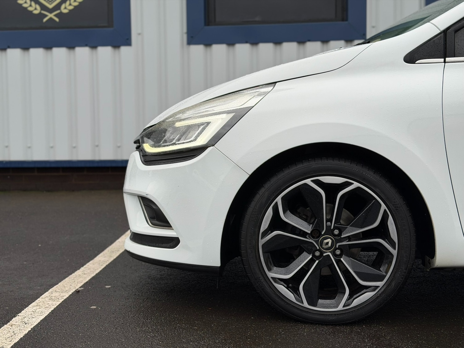 Used Renault Clio 2016 for sale - 76919247: Photo 6