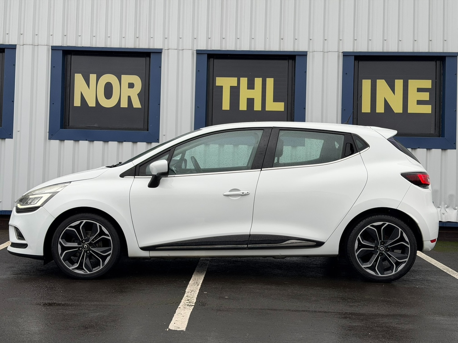Used Renault Clio 2016 for sale - 76919247: Photo 7