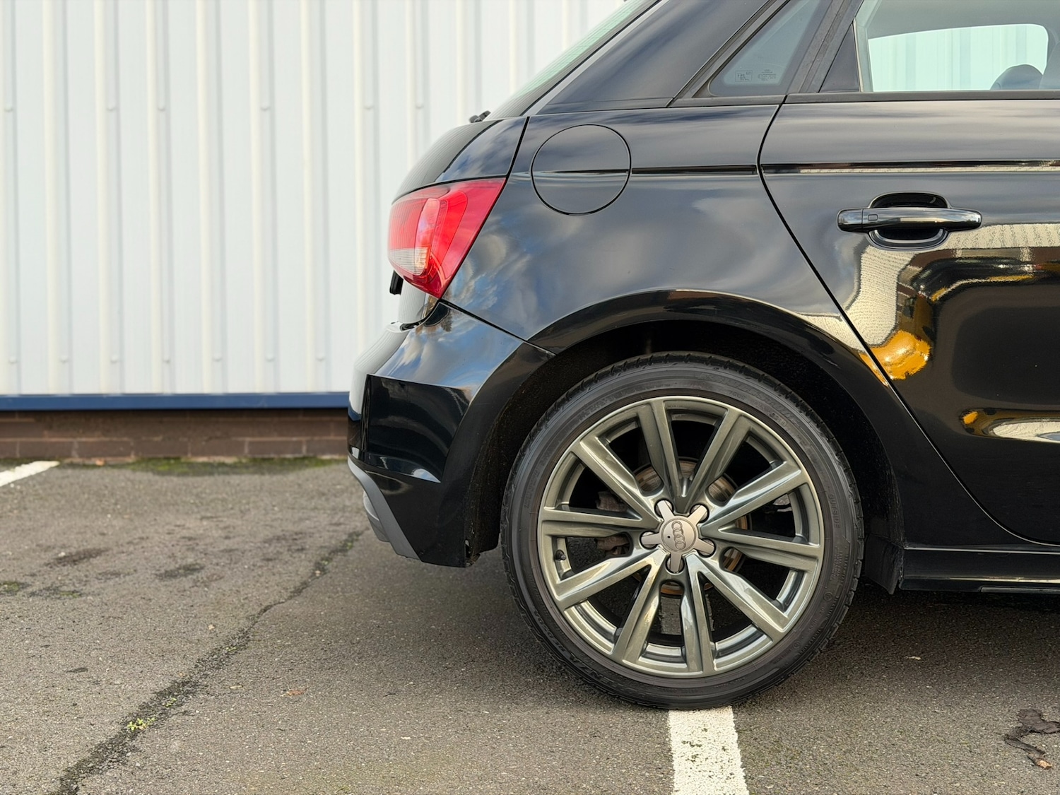 Used Audi A1 2014 for sale - 76919034: Photo 14