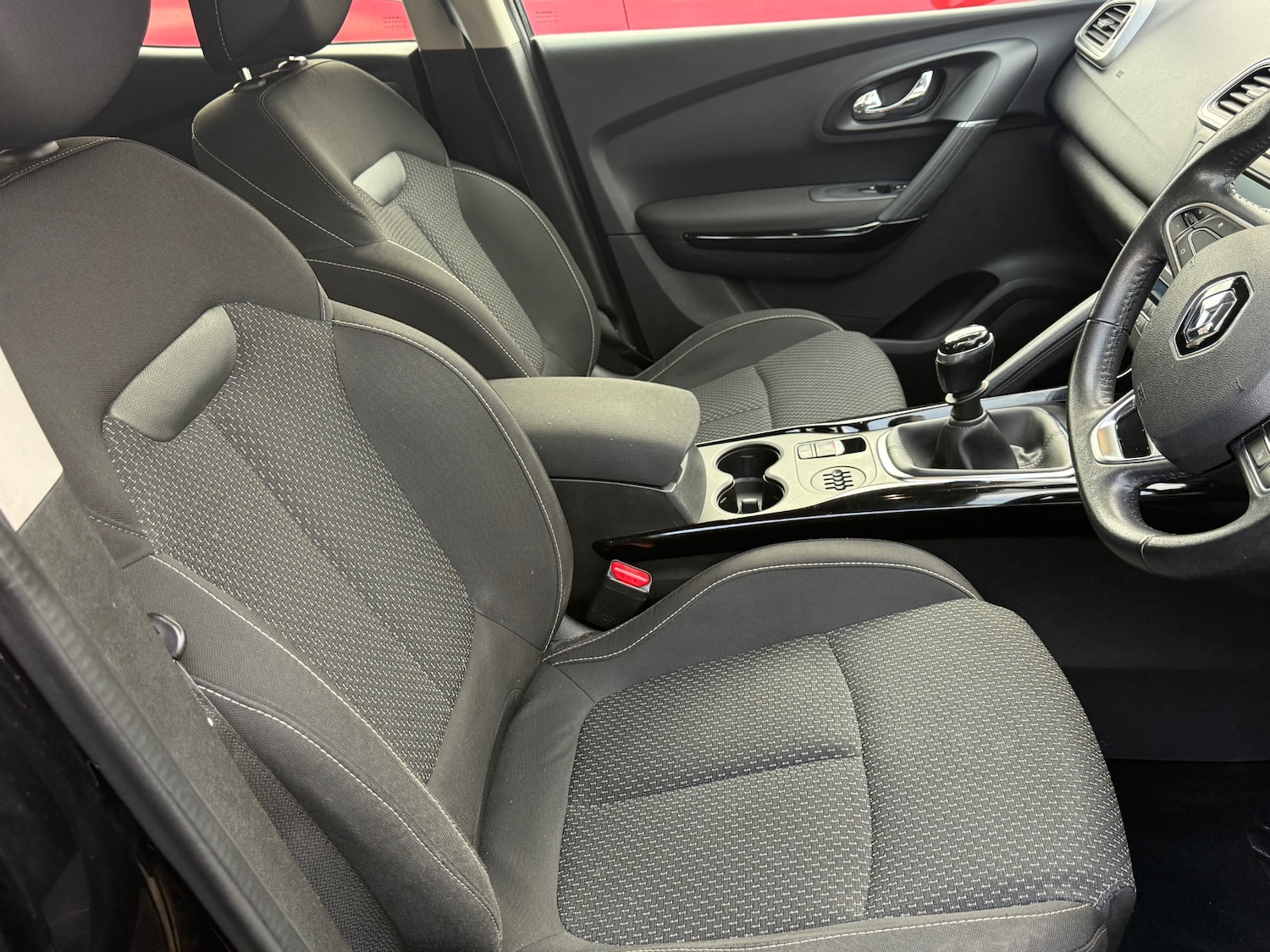 Used Renault Kadjar 2016 for sale - 76618928: Photo 6