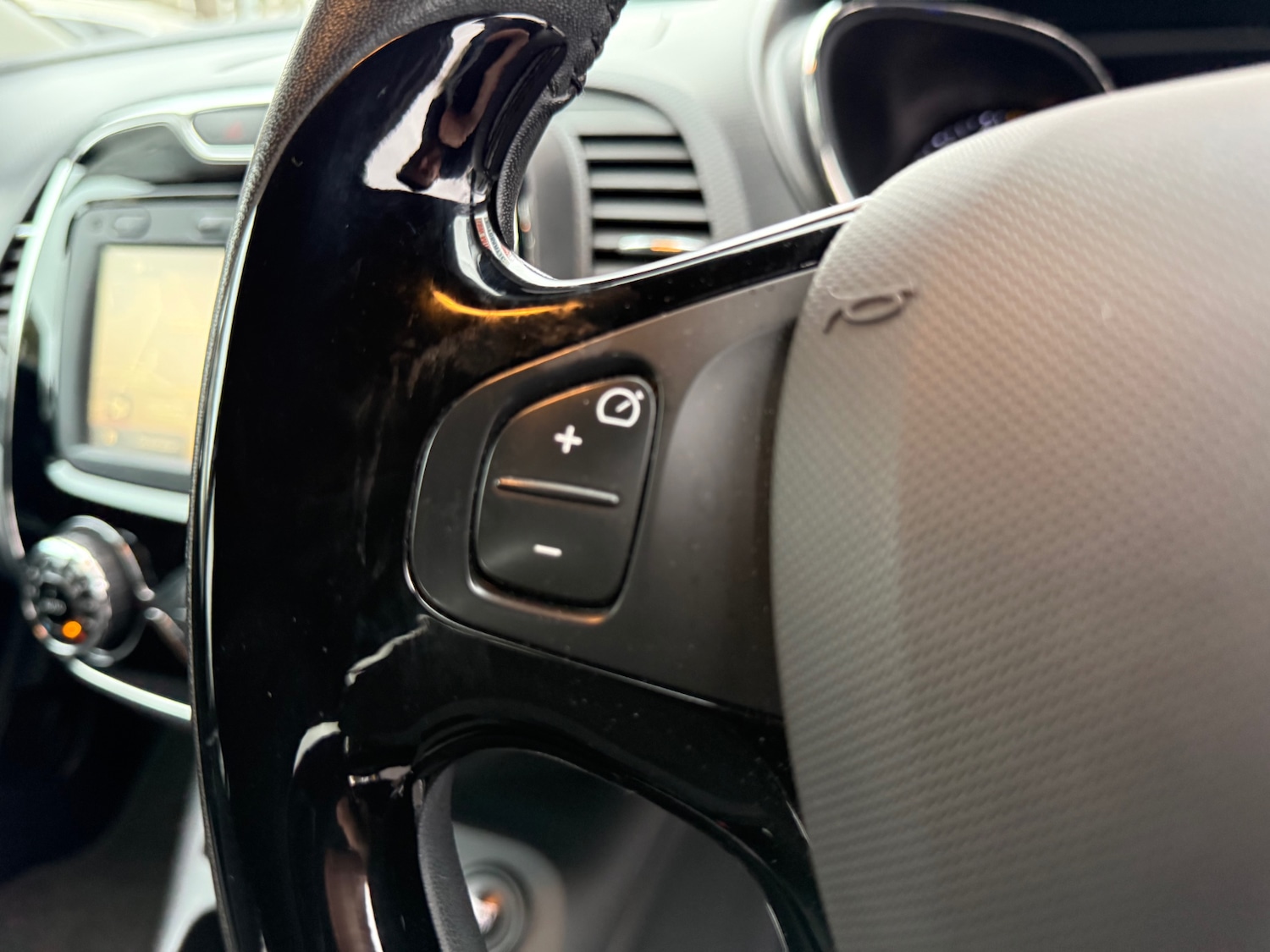 Used Renault Captur 2016 for sale - 76877323: Photo 11