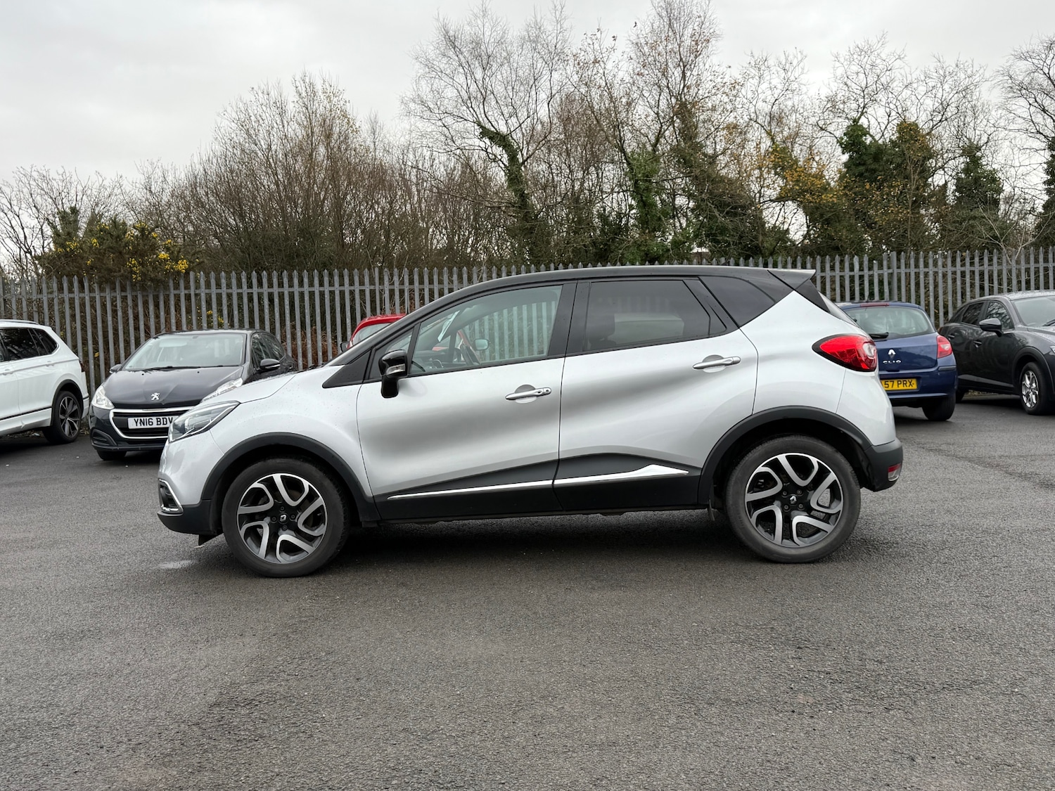 Used Renault Captur 2016 for sale - 76877323: Photo 15