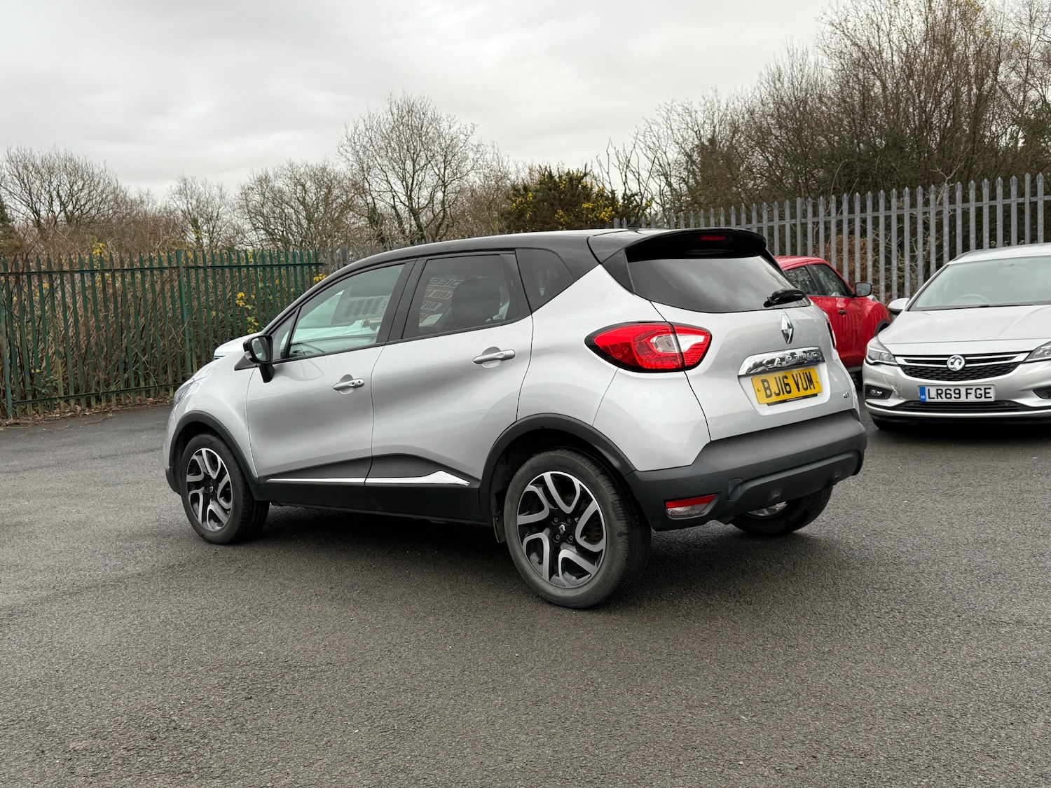 Used Renault Captur 2016 for sale - 76877323: Photo 16