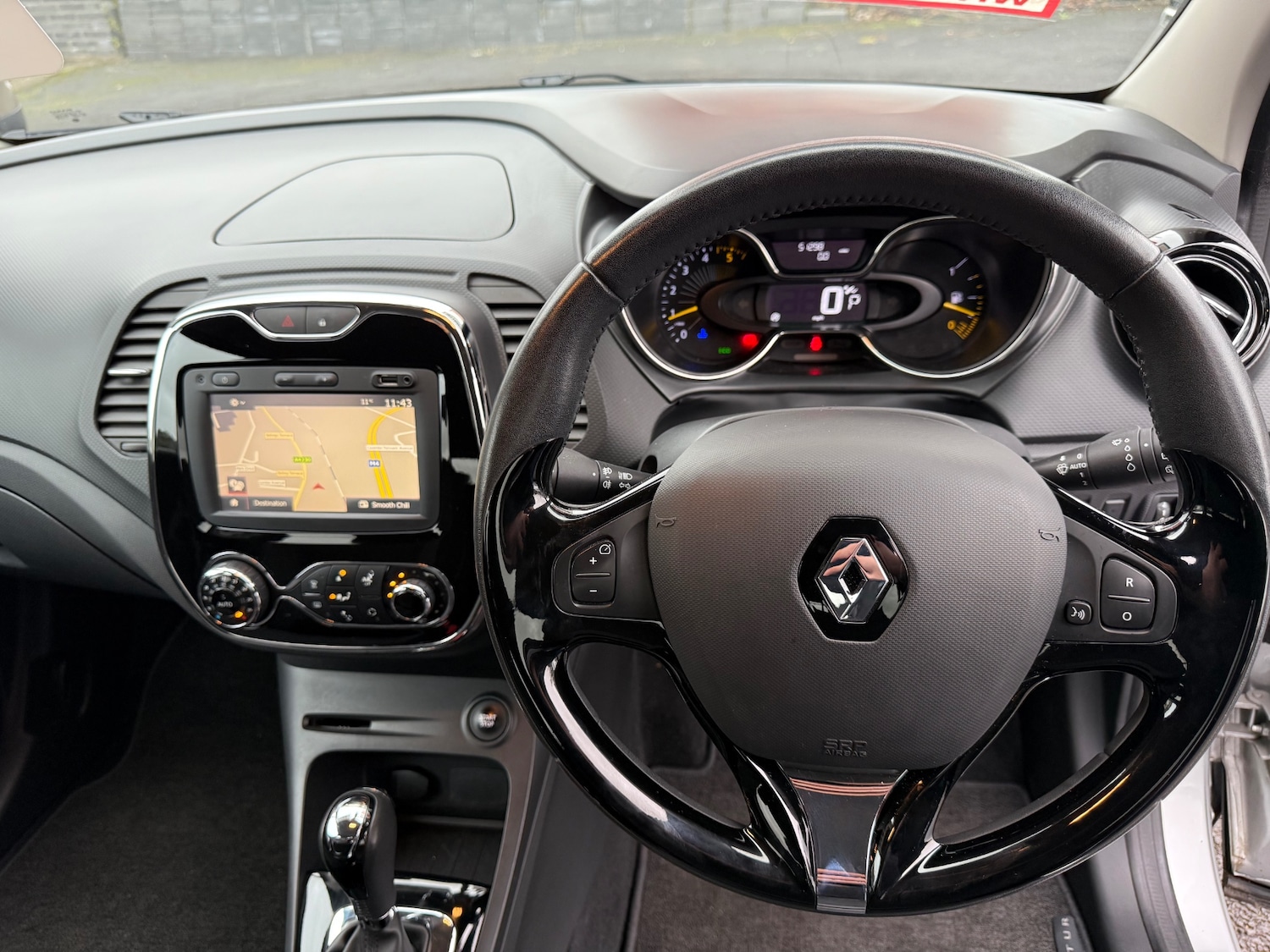 Used Renault Captur 2016 for sale - 76877323: Photo 6