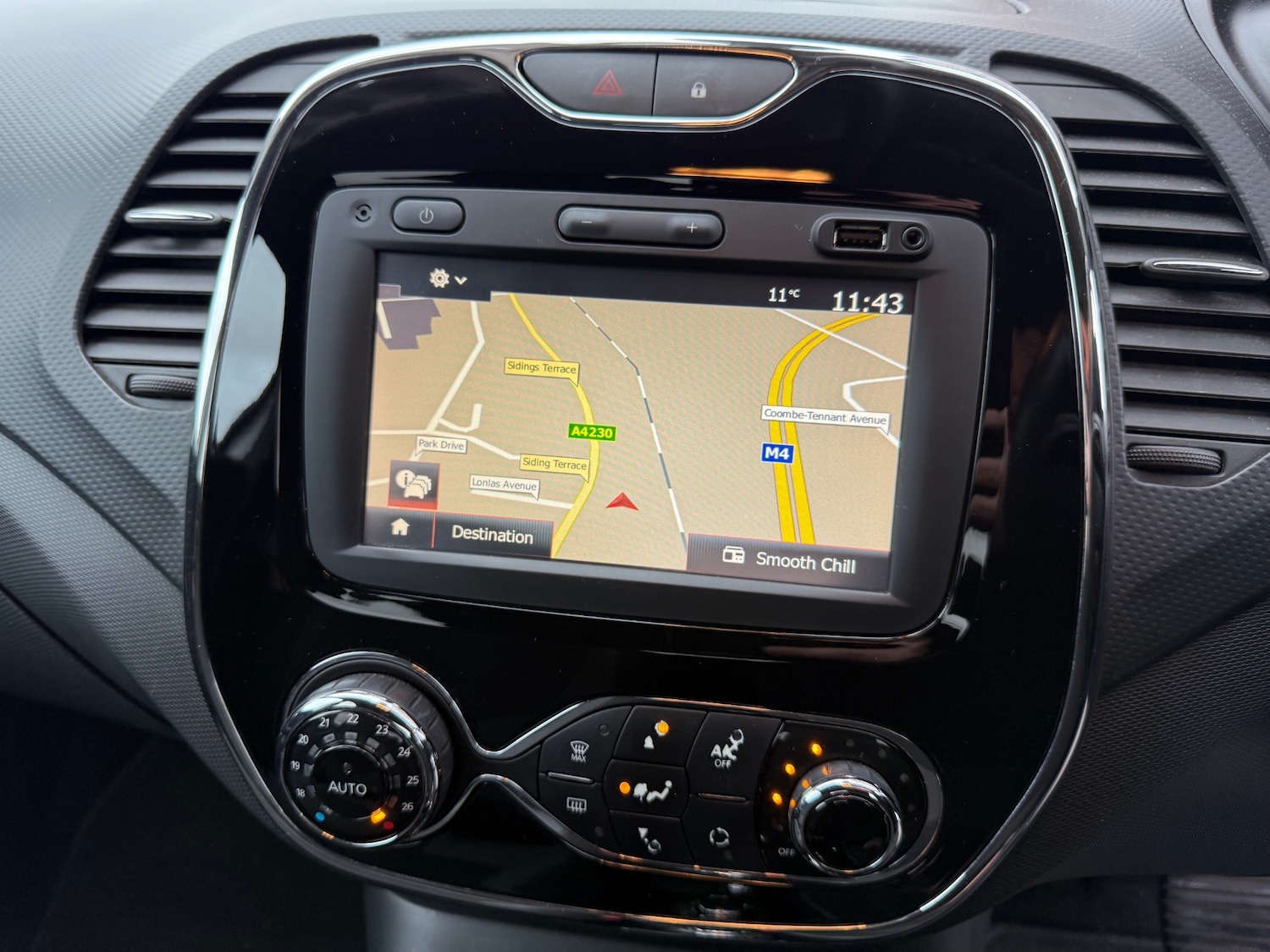 Used Renault Captur 2016 for sale - 76877323: Photo 9