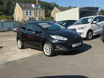 Used Ford Fiesta 2015 for sale - 79200710: Photo