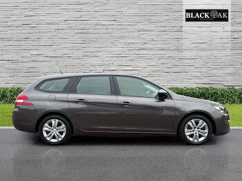 Used Peugeot 308 2016 for sale - 75575741: Photo