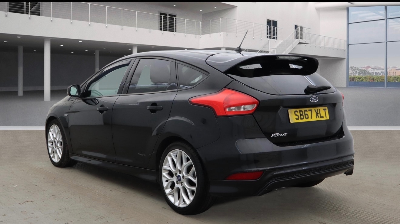 Used Ford Focus 2017 for sale - 77781818: Photo 2