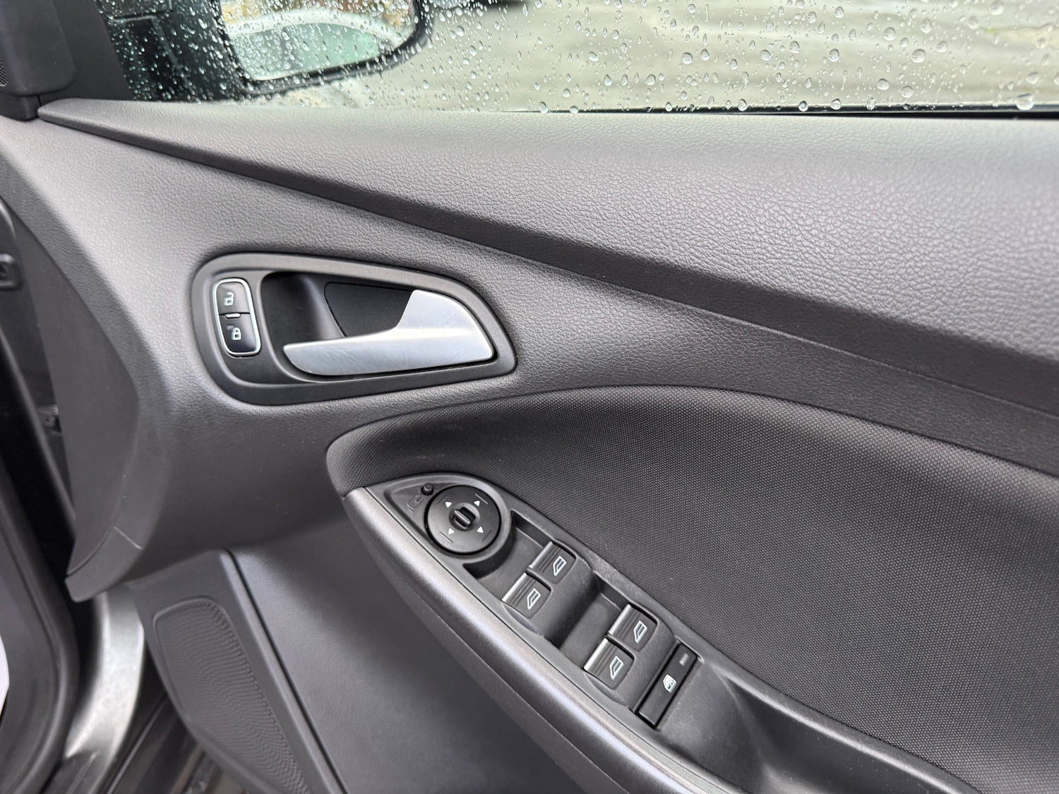 Used Ford Focus 2017 for sale - 77695319: Photo 10