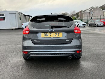 Used Ford Focus 2017 for sale - 77695319: Photo