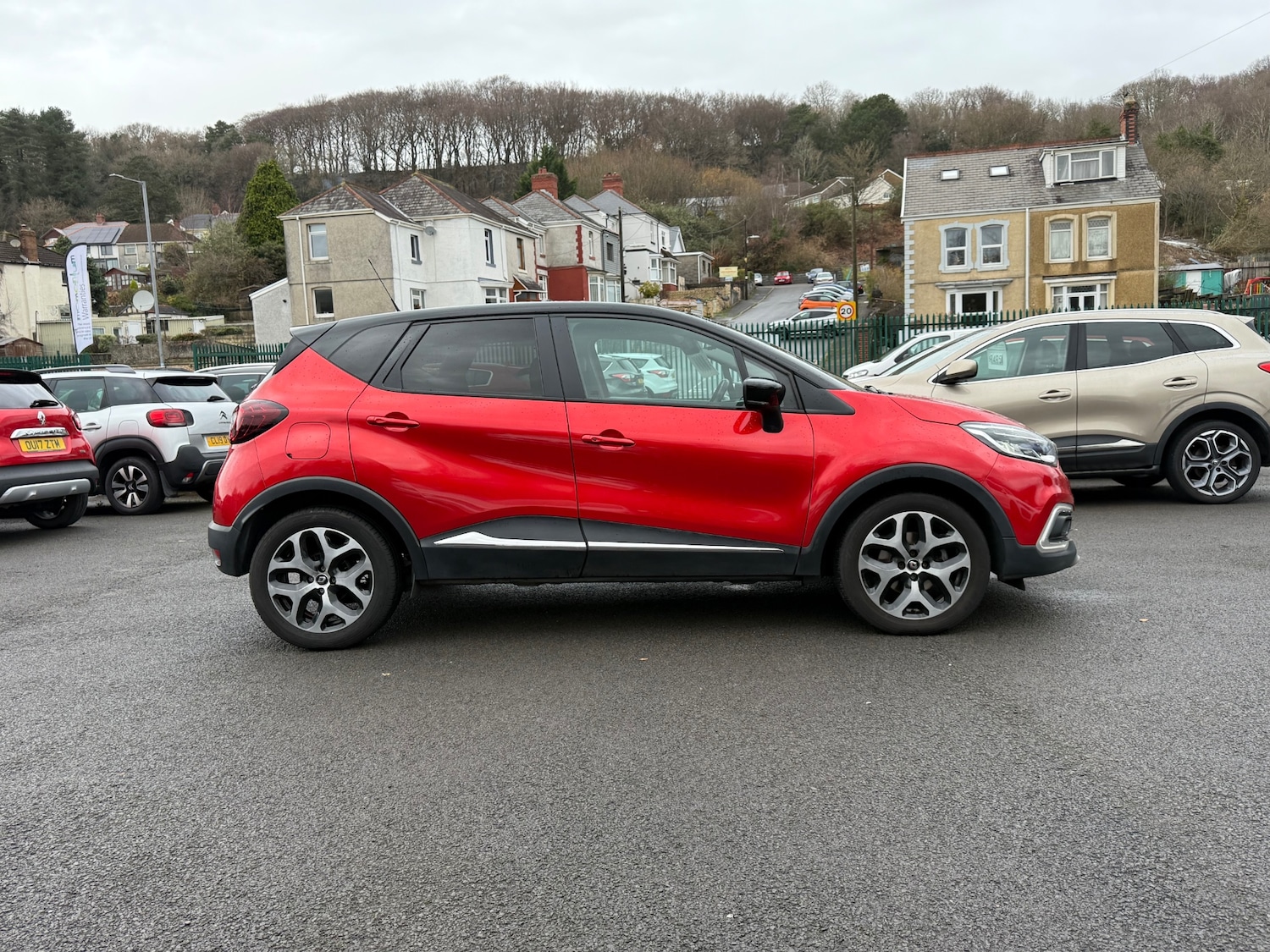 Used Renault Captur 2018 for sale - 76877387: Photo 3