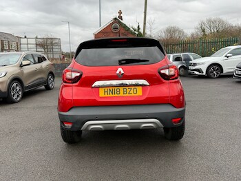 Used Renault Captur 2018 for sale - 76877387: Photo