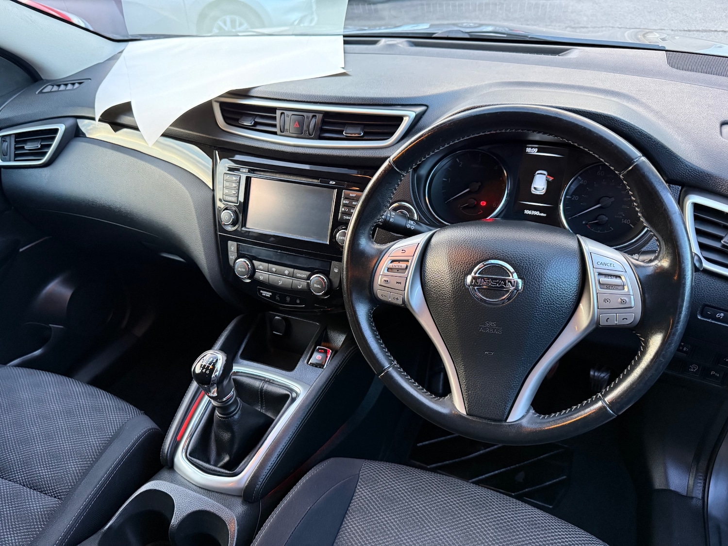 Used Nissan Qashqai 2015 for sale - 77938444: Photo 4