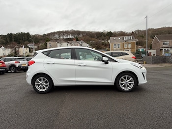 Used Ford Fiesta 2018 for sale - 76877664: Photo