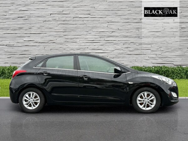Used Hyundai i30 2015 for sale - 76165237: Photo 3