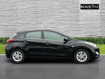 Used Hyundai i30 2015 for sale - 76165237: Photo 3