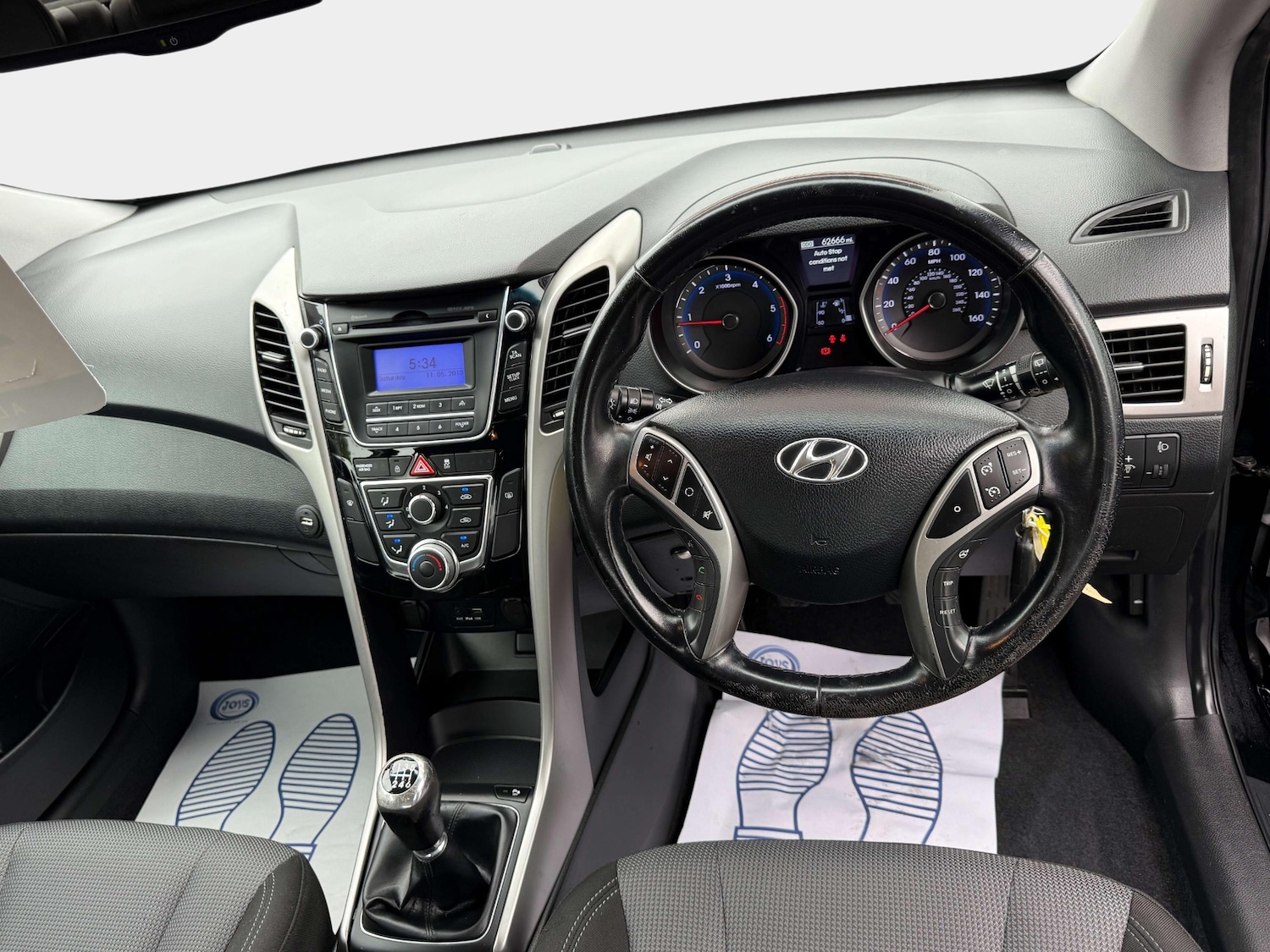 Used Hyundai i30 2015 for sale - 76165237: Photo 6