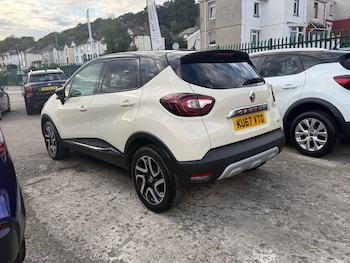 Used Renault Captur 2017 for sale - 79605148: Photo