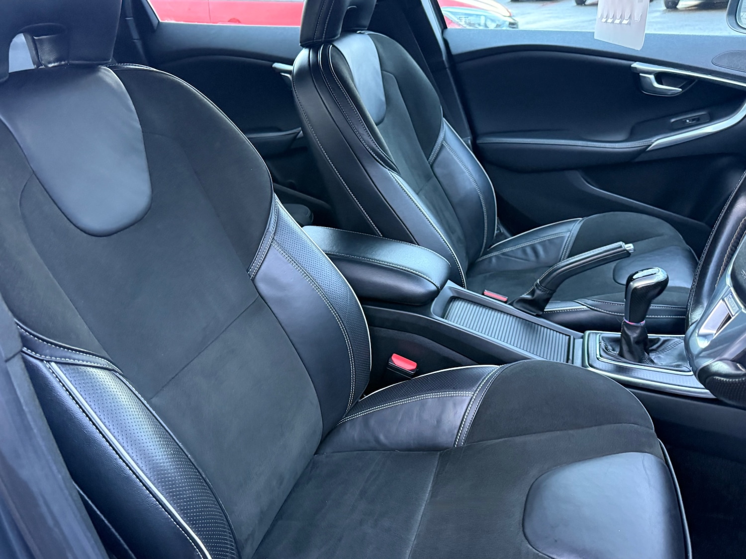 Used Volvo V40 2017 for sale - 77336299: Photo 6