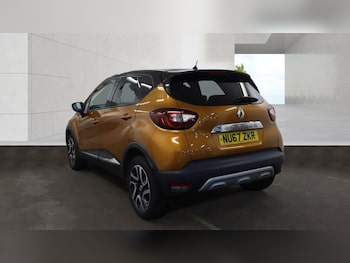 Used Renault Captur 2017 for sale - 79536455: Photo