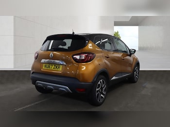 Used Renault Captur 2017 for sale - 79536455: Photo