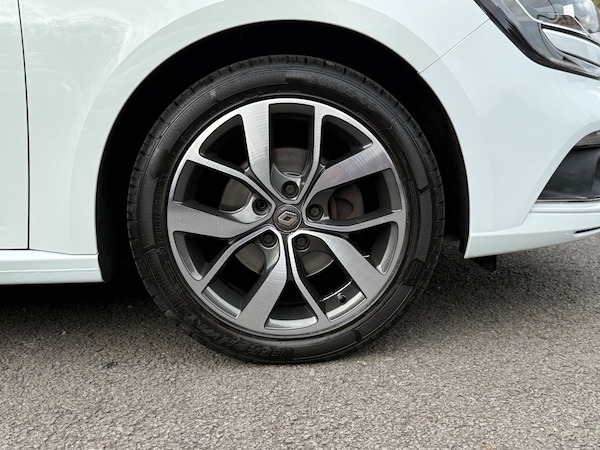 Used Renault Megane 2018 for sale - 76237369: Photo 6