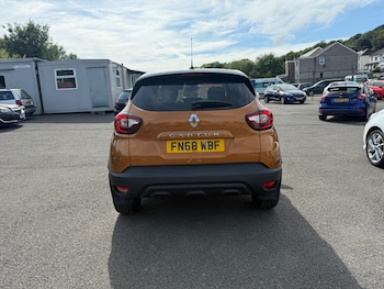 Used Renault Captur 2018 for sale - 79027676: Photo