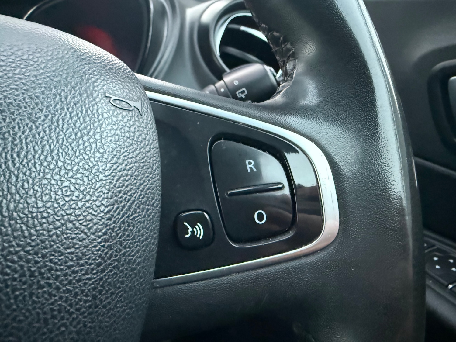 Used Renault Captur 2018 for sale - 76445962: Photo 11