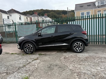 Used Renault Captur 2018 for sale - 76445962: Photo