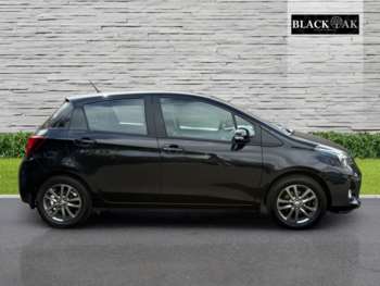 Used Toyota Yaris 2015 for sale - 75151879: Photo
