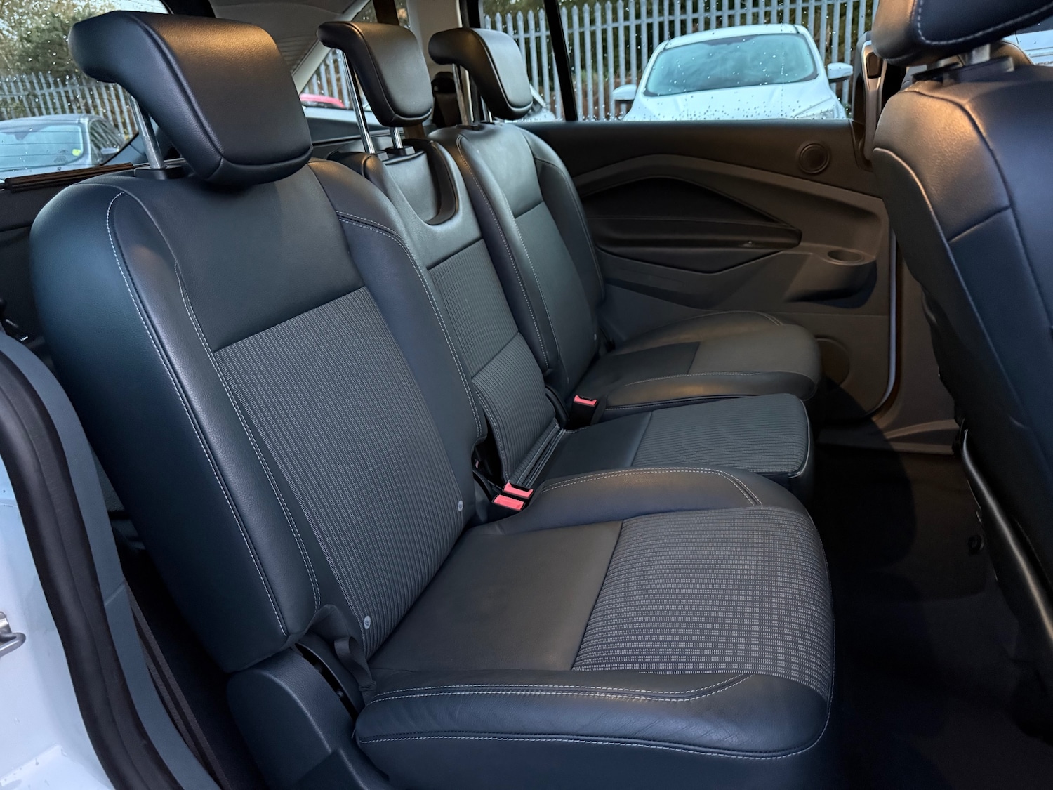 Used Ford Grand C-Max 2014 for sale - 76431783: Photo 9