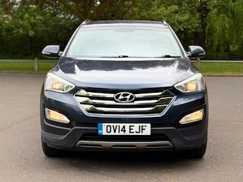 Used Hyundai Santa Fe 2014 for sale - 79136903: Photo