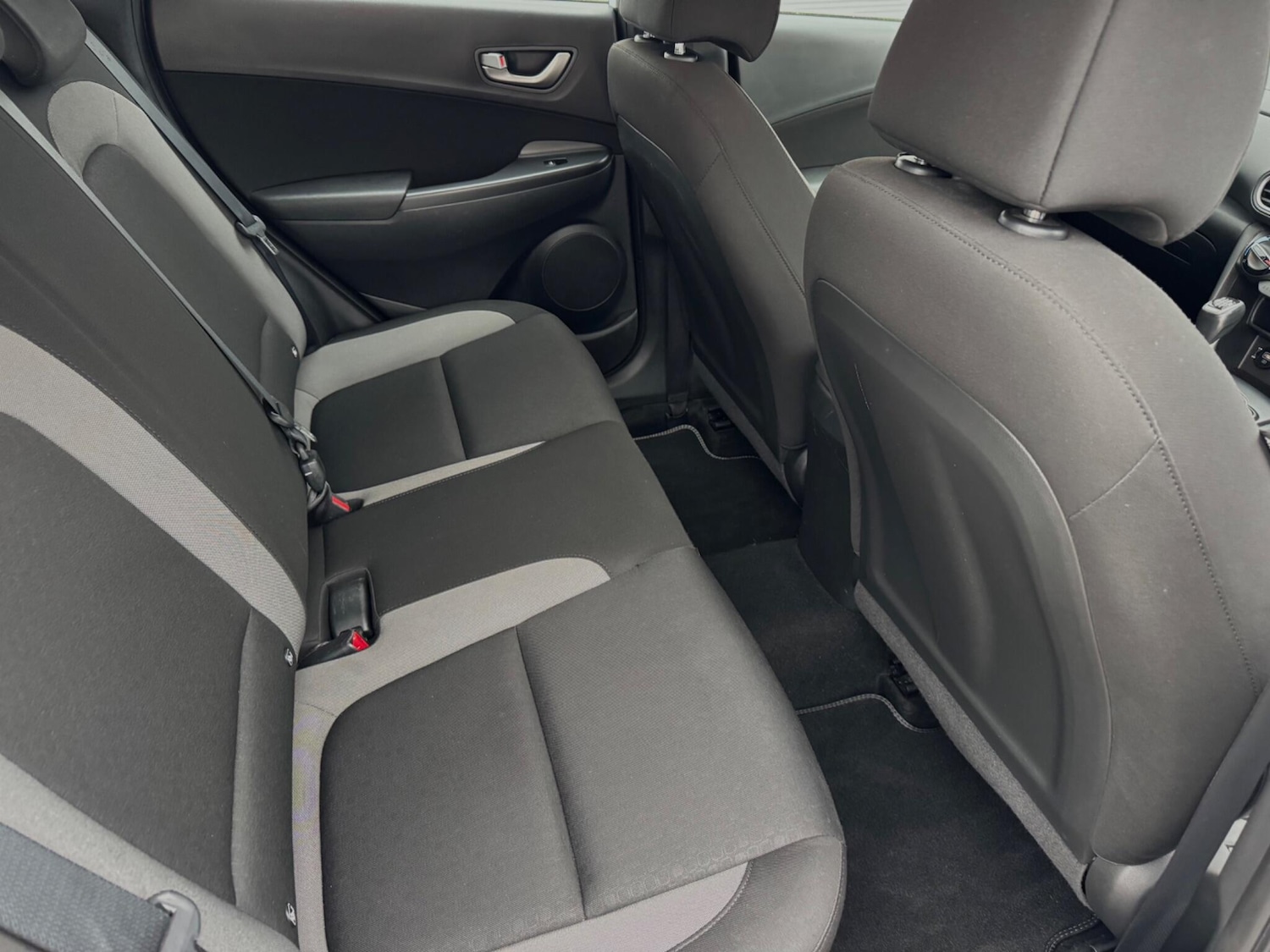 Used Hyundai KONA 2018 for sale - 78092760: Photo 31