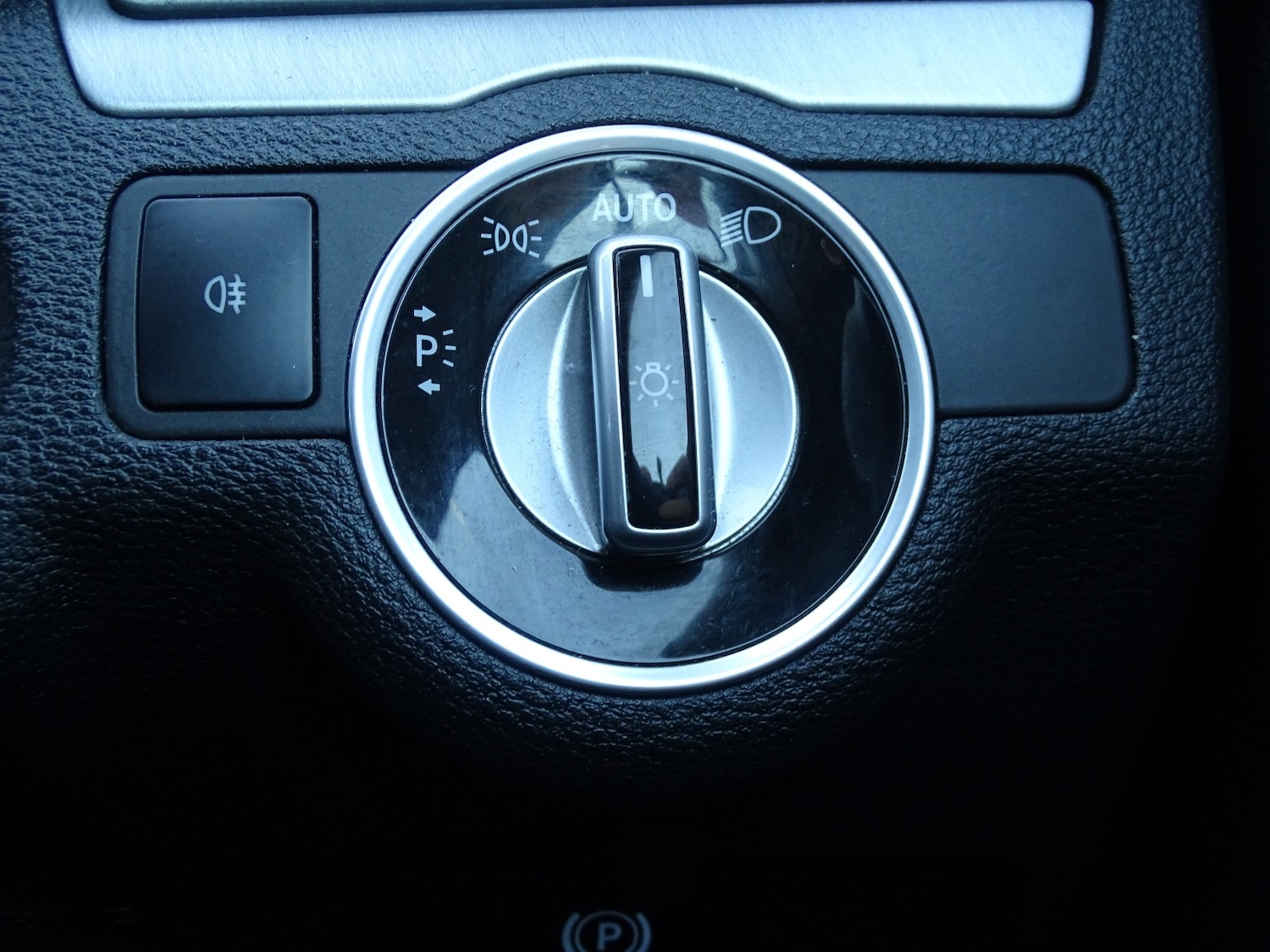 Used Mercedes-Benz E Class 2013 for sale - 76785020: Photo 39