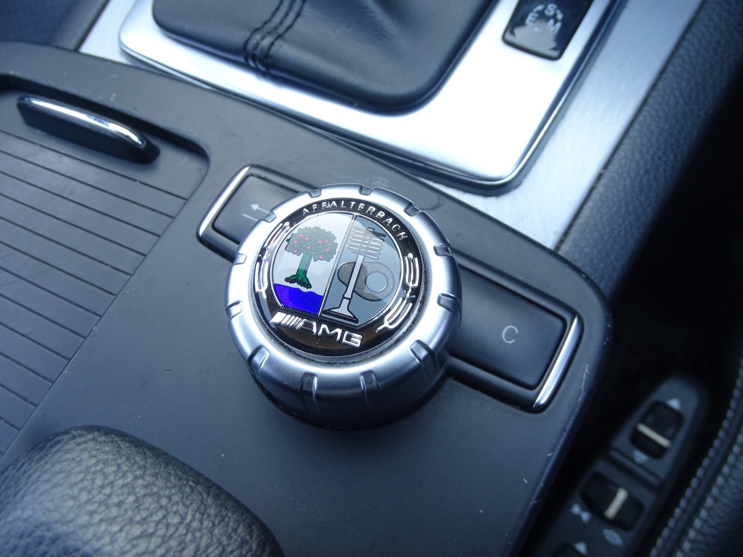 Used Mercedes-Benz E Class 2013 for sale - 76785020: Photo 41