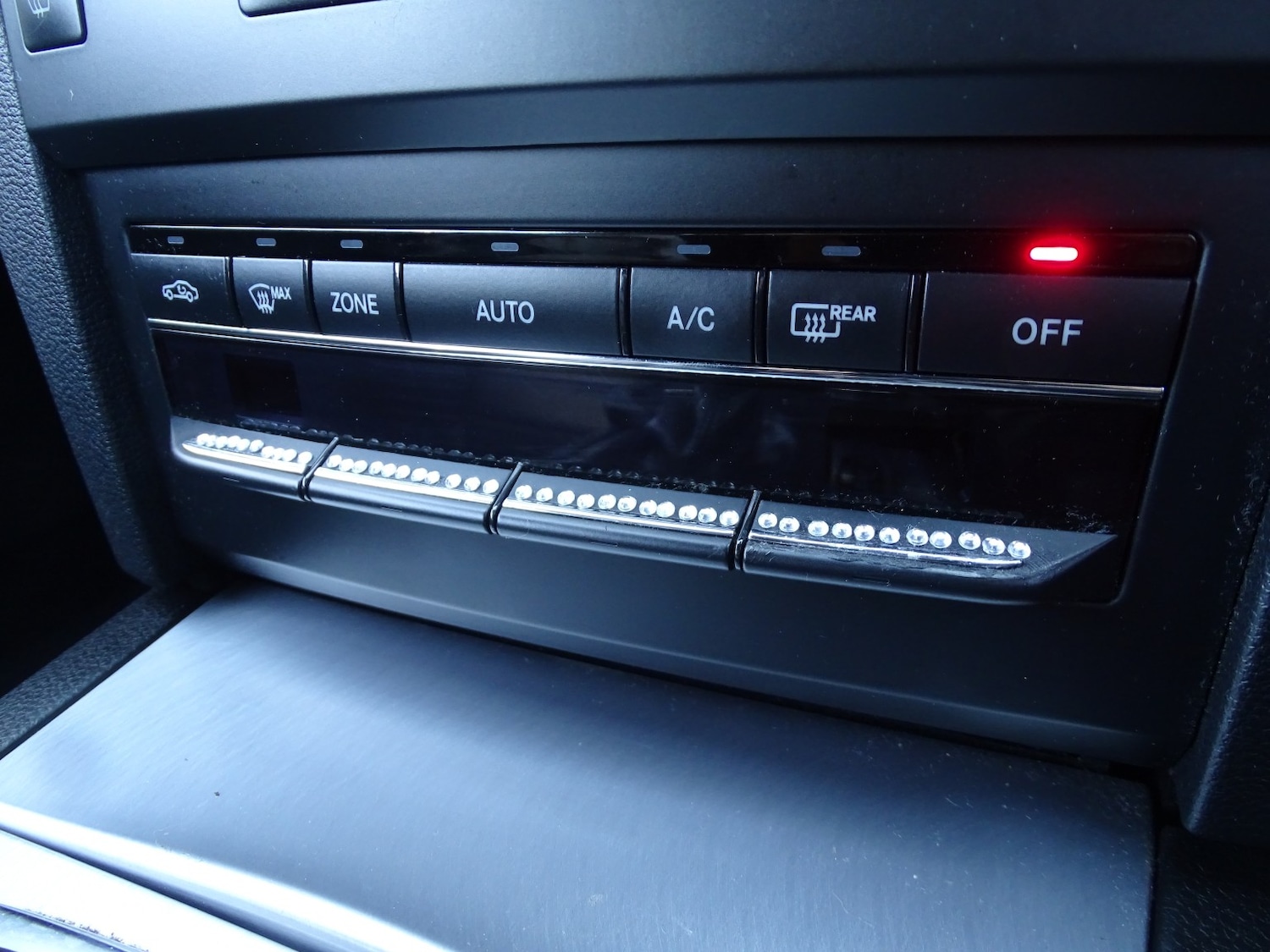 Used Mercedes-Benz E Class 2013 for sale - 76785020: Photo 44