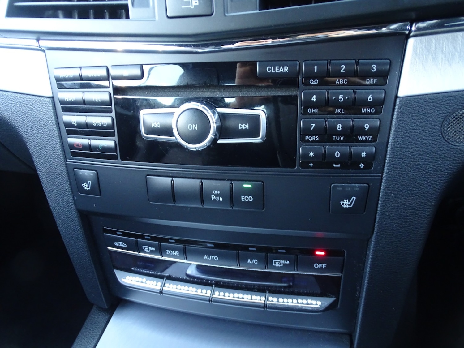 Used Mercedes-Benz E Class 2013 for sale - 76785020: Photo 46