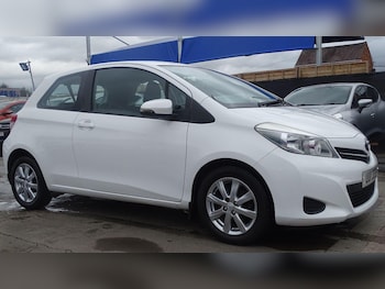 Used Toyota Yaris 2013 for sale - 75994542: Photo